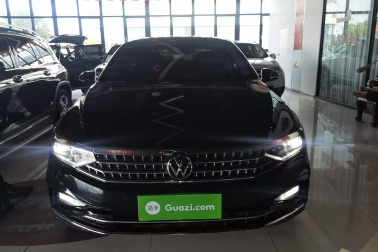 Used Volkswagen Magotan 2023 2 Million Units Limited Edition 330TSI DSG Leading Version Front