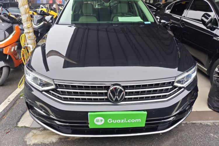 Used Volkswagen Magotan 2023 2 Million Units Commemorative Edition 330TSI DSG Luxury Version Front