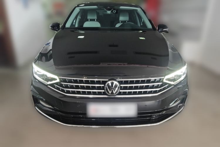 Used Volkswagen Magotan 2023 2 Million Units Commemorative Edition 330TSI DSG Luxury Version Front
