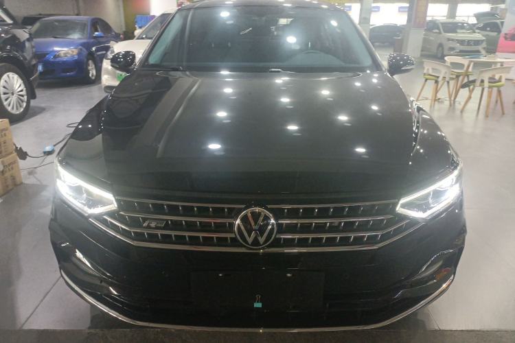 Used Volkswagen Magotan 2023 2 Million Units Limited Edition 330TSI DSG Leading Version Front