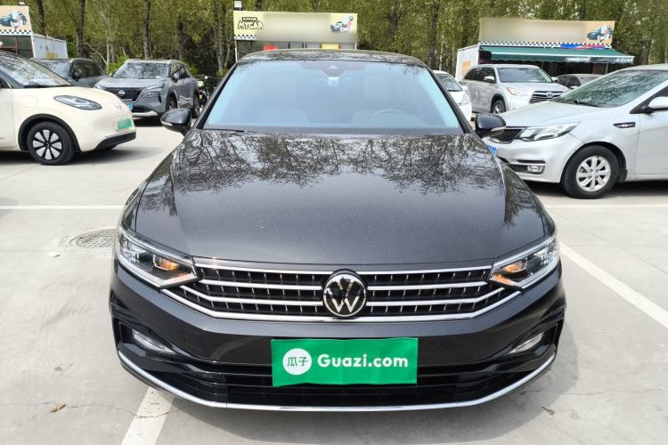Used Volkswagen Magotan 2023 2 Million Units Commemorative Edition 330TSI DSG Luxury Version Front