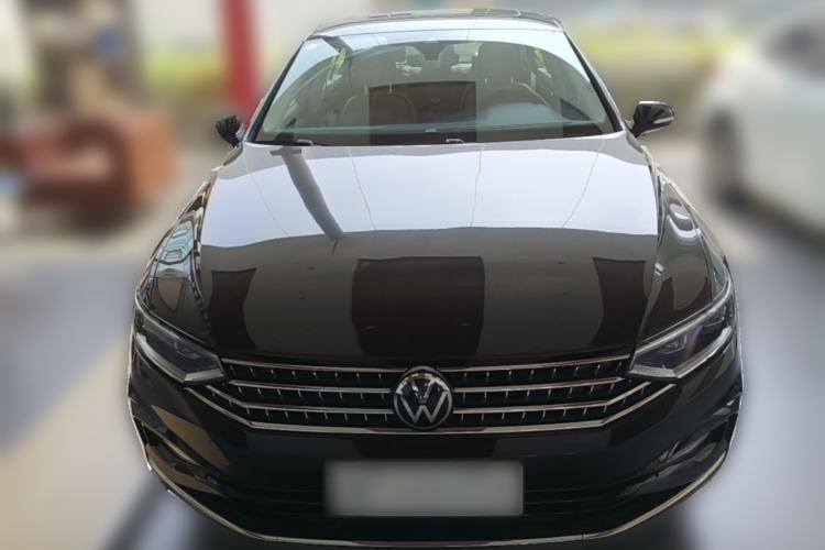 Used Volkswagen Magotan 2023 2 Million Units Commemorative Edition 330TSI DSG Luxury Version Front