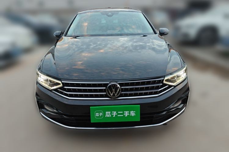 Used Volkswagen Magotan 2023 2 Million Units Commemorative Edition 330TSI DSG Luxury Version Front