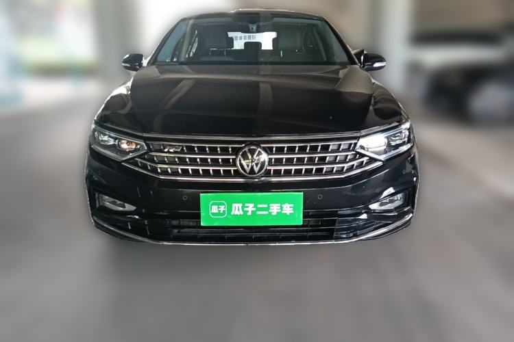 Used Volkswagen Magotan 2023 2 Million Units Limited Edition 330TSI DSG Leading Version Front