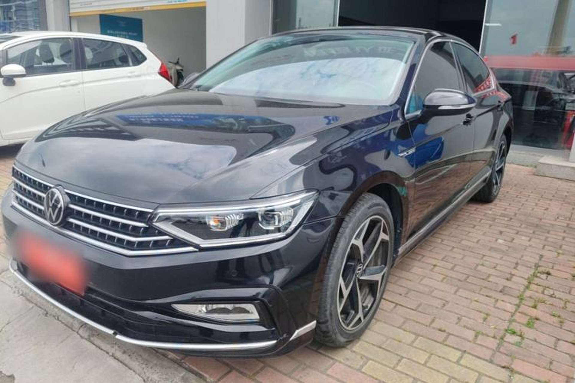 Used Volkswagen Magotan 2023 2 Million Units Commemorative Edition 330TSI DSG Luxury Version Front Left 45 Deg