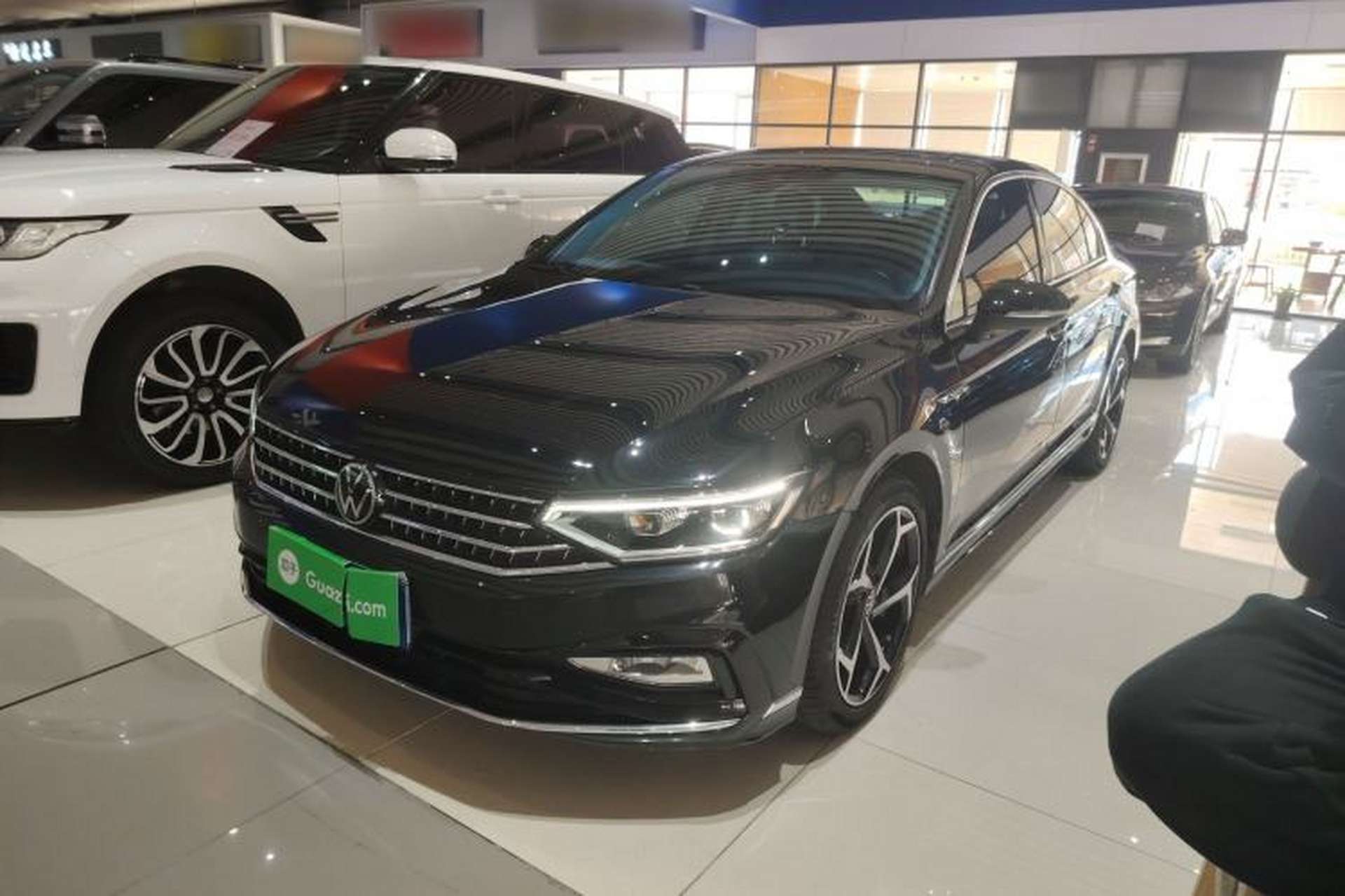 Used Volkswagen Magotan 2023 2 Million Units Commemorative Edition 330TSI DSG Luxury Version Front Left 45 Deg