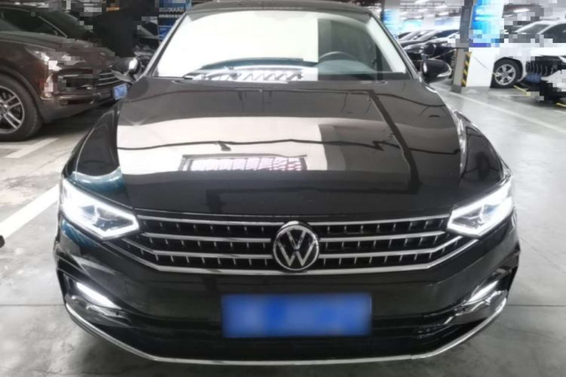 Used Volkswagen Magotan 2023 2 Million Units Limited Edition 330TSI DSG Leading Version Front