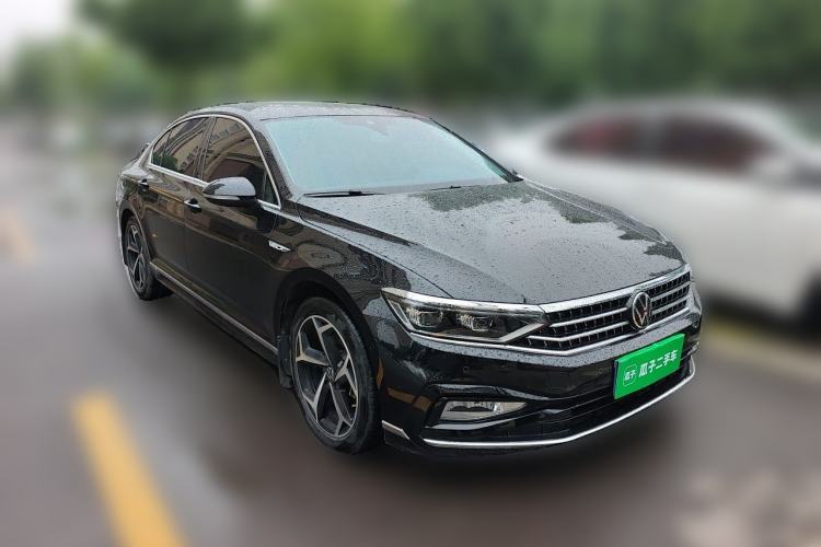 Used Volkswagen Magotan 2023 2 Million Units Limited-Edition 380TSI DSG Flagship Version Front Right 45 Deg