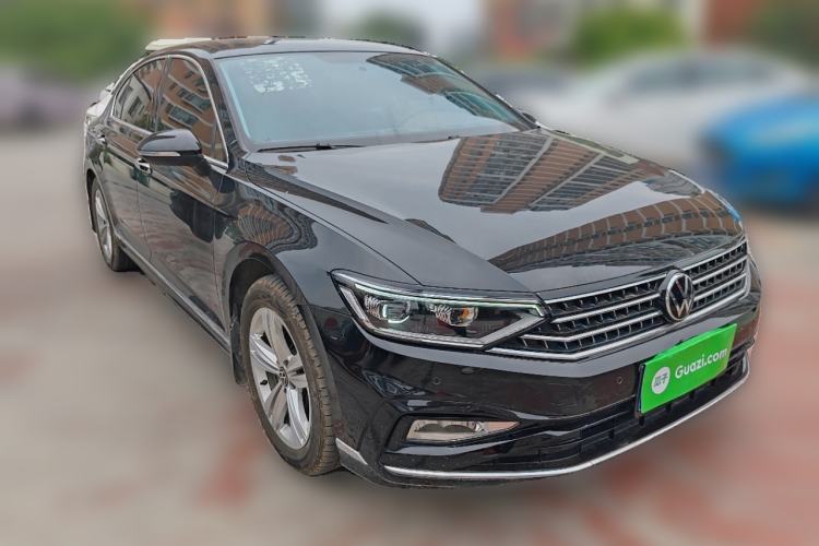 Used Volkswagen Magotan 2023 2 Million Units Limited-Edition 280TSI DSG Comfort Version Front Right 45 Deg