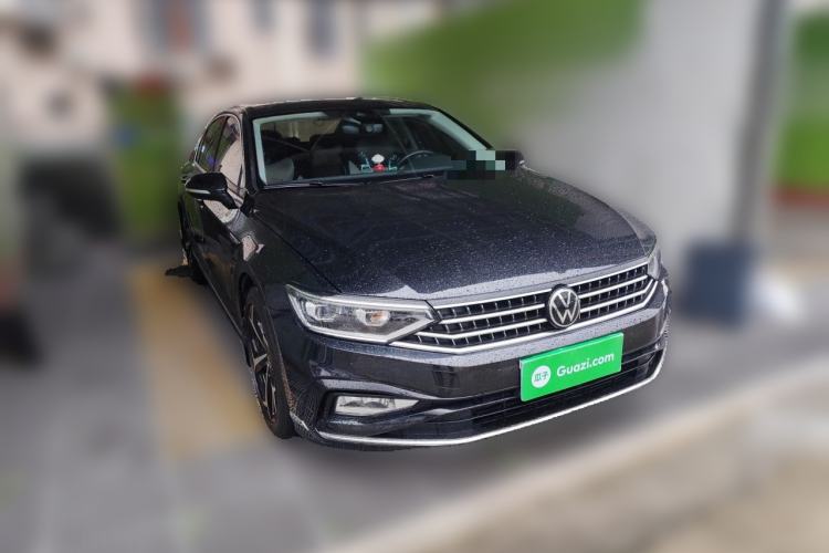 Used Volkswagen Magotan 2023 2 Million Units Commemorative Edition 330TSI DSG Luxury Version Front Right 45 Deg