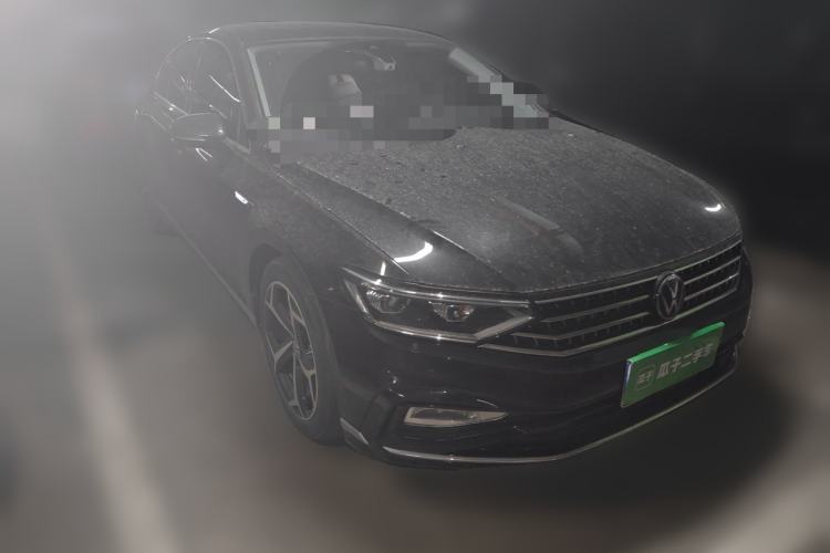 Used Volkswagen Magotan 2023 2 Million Units Commemorative Edition 330TSI DSG Luxury Version Front Right 45 Deg