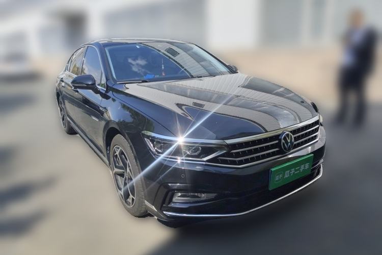 Used Volkswagen Magotan 2023 2 Million Units Limited-Edition 380TSI DSG Flagship Version Front Right 45 Deg