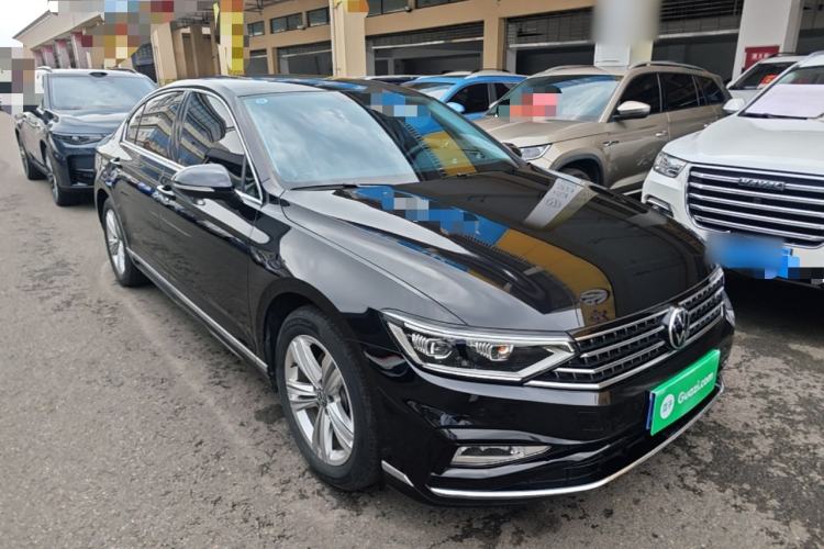 Used Volkswagen Magotan 2023 2 Million Units Limited-Edition 280TSI DSG Comfort Version Front Right 45 Deg