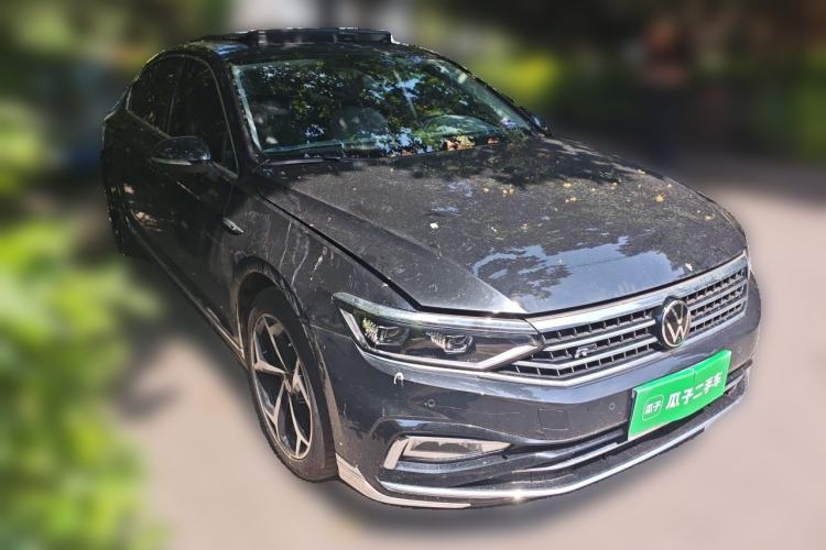 Used Volkswagen Magotan 2023 2 Million Units Limited-Edition 380TSI DSG Flagship Version Front Right 45 Deg