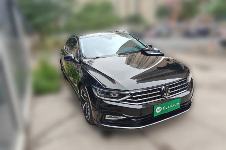 Used Volkswagen Magotan 2023 2 Million Units Commemorative Edition 330TSI DSG Luxury Version Front Right 45 Deg