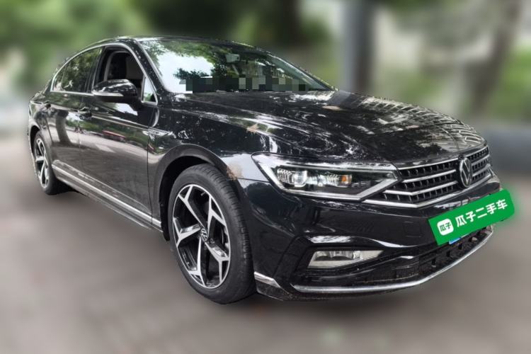Used Volkswagen Magotan 2023 2 Million Units Commemorative Edition 330TSI DSG Luxury Version Front Right 45 Deg