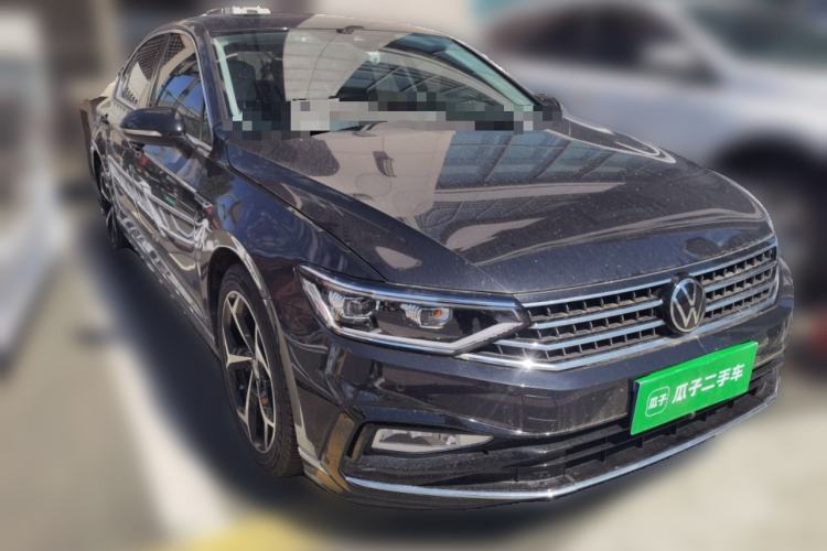 Used Volkswagen Magotan 2023 2 Million Units Commemorative Edition 330TSI DSG Luxury Version Front Right 45 Deg