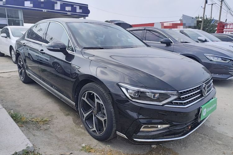 Used Volkswagen Magotan 2023 2 Million Units Commemorative Edition 330TSI DSG Luxury Version Front Right 45 Deg