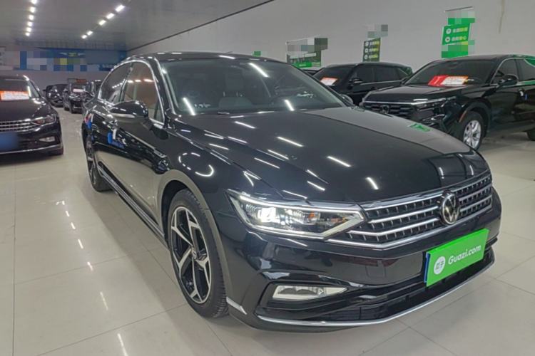 Used Volkswagen Magotan 2023 2 Million Units Commemorative Edition 330TSI DSG Luxury Version Front Right 45 Deg