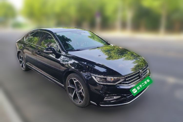 Used Volkswagen Magotan 2023 2 Million Units Commemorative Edition 330TSI DSG Luxury Version Front Right 45 Deg