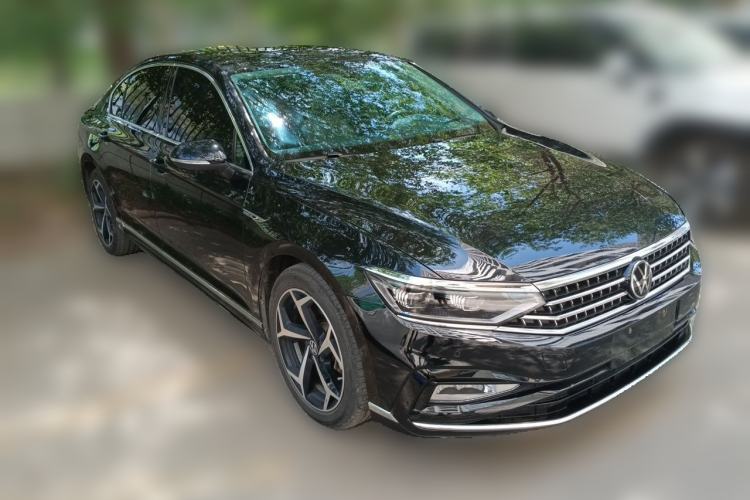 Used Volkswagen Magotan 2023 2 Million Units Limited-Edition 380TSI DSG Flagship Version Front Right 45 Deg