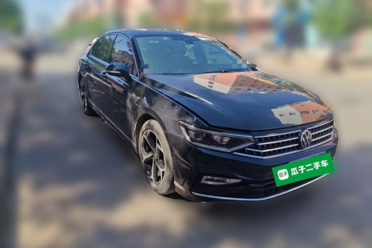 Used Volkswagen Magotan 2023 2 Million Units Commemorative Edition 330TSI DSG Luxury Version Front Right 45 Deg