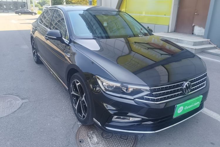 Used Volkswagen Magotan 2023 2 Million Units Commemorative Edition 330TSI DSG Luxury Version Front Right 45 Deg