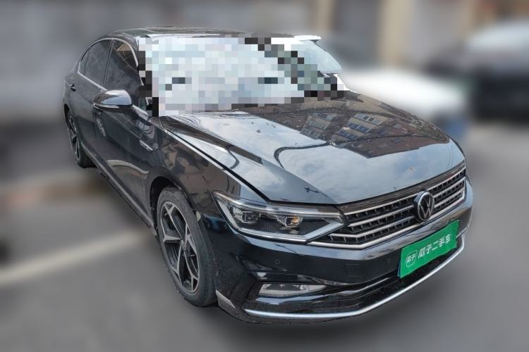 Used Volkswagen Magotan 2023 2 Million Units Commemorative Edition 330TSI DSG Luxury Version Front Right 45 Deg