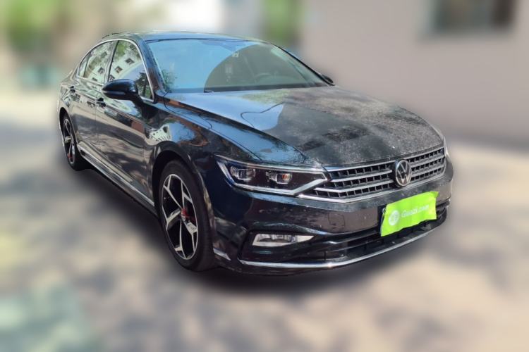 Used Volkswagen Magotan 2023 2 Million Units Commemorative Edition 330TSI DSG Luxury Version Front Right 45 Deg