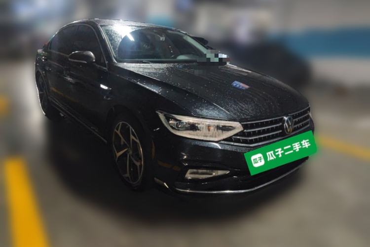 Used Volkswagen Magotan 2023 2 Million Units Commemorative Edition 330TSI DSG Luxury Version Front Right 45 Deg