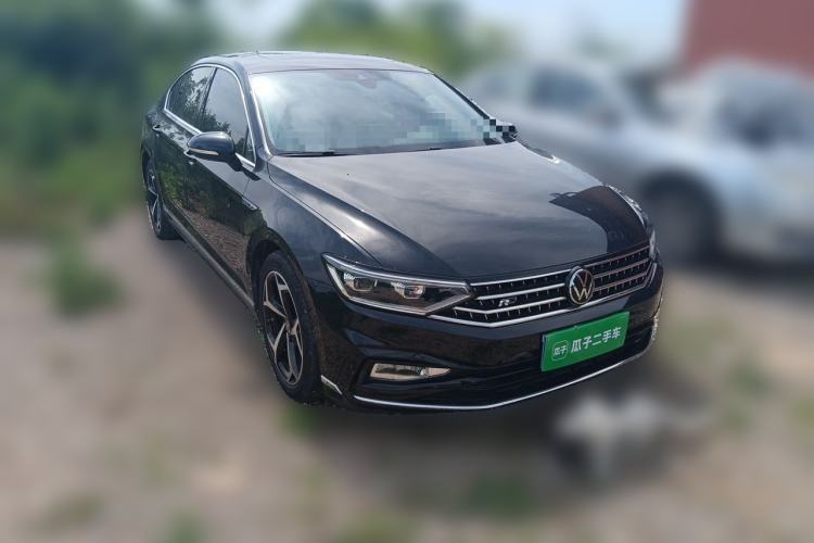 Used Volkswagen Magotan 2023 2 Million Units Commemorative Edition 330TSI DSG Luxury Version Front Right 45 Deg