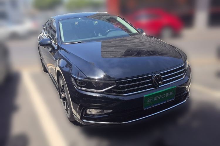 Used Volkswagen Magotan 2023 2 Million Units Commemorative Edition 330TSI DSG Luxury Version Front Right 45 Deg
