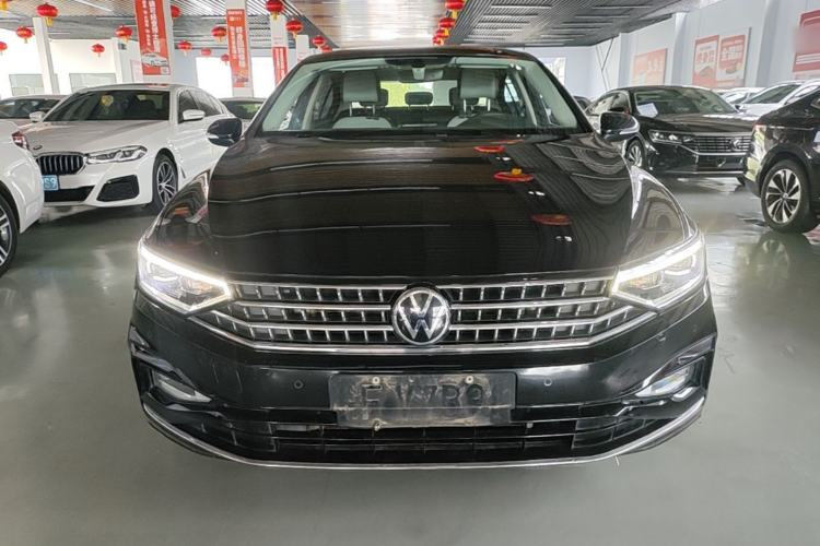 Used Volkswagen Magotan 2023 2 Million Units Limited Edition 330TSI DSG Leading Version Front