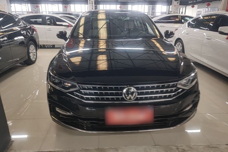 Used Volkswagen Magotan 2023 2 Million Units Commemorative Edition 330TSI DSG Luxury Version Front