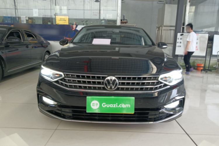 Used Volkswagen Magotan 2023 2 Million Units Limited-Edition 280TSI DSG Comfort Version Front