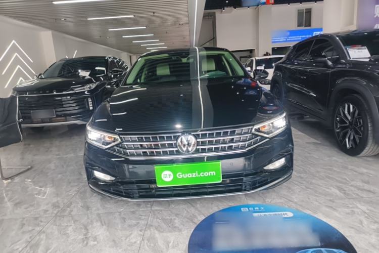 Used Volkswagen Magotan 2023 2 Million Units Limited Edition 330TSI DSG Leading Version Front