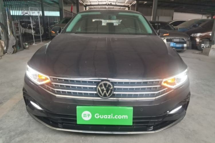 Used Volkswagen Magotan 2023 2 Million Units Limited-Edition 280TSI DSG Comfort Version Front