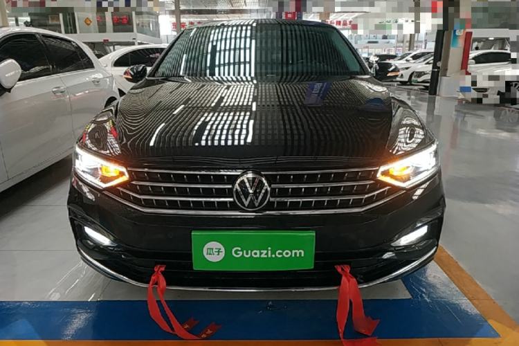 Used Volkswagen Magotan 2023 2 Million Units Limited Edition 330TSI DSG Leading Version Front