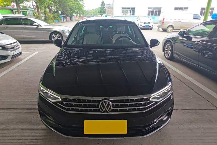 Used Volkswagen Magotan 2023 2 Million Units Limited-Edition 380TSI DSG Flagship Version Front