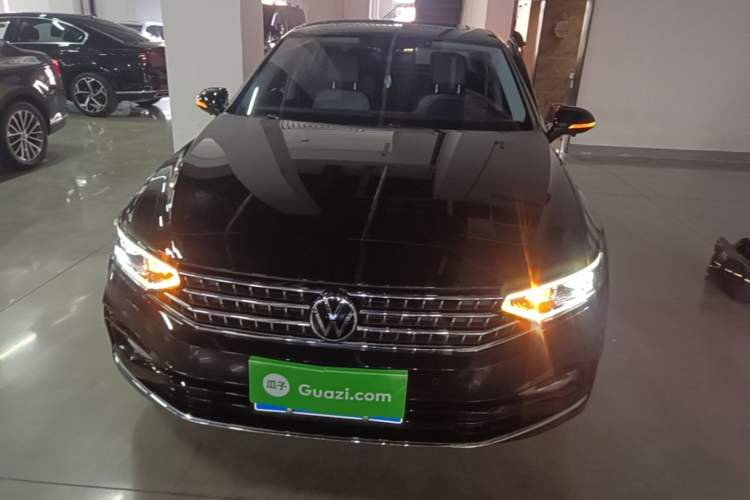 Used Volkswagen Magotan 2023 2 Million Units Limited Edition 330TSI DSG Leading Version Front