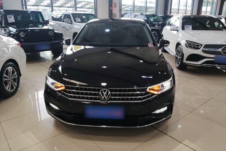 Used Volkswagen Magotan 2023 2 Million Units Commemorative Edition 330TSI DSG Luxury Version Front