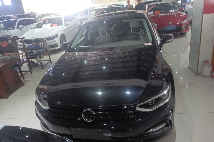 Used Volkswagen Magotan 2023 2 Million Units Commemorative Edition 330TSI DSG Luxury Version Front