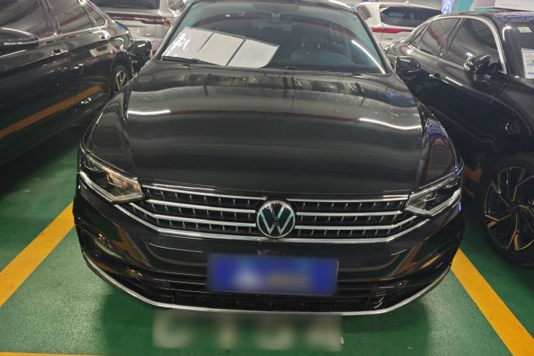 Used Volkswagen Magotan 2023 2 Million Units Limited Edition 330TSI DSG Leading Version Front