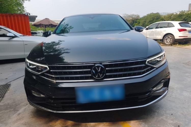 Used Volkswagen Magotan 2023 2 Million Units Commemorative Edition 330TSI DSG Luxury Version Front