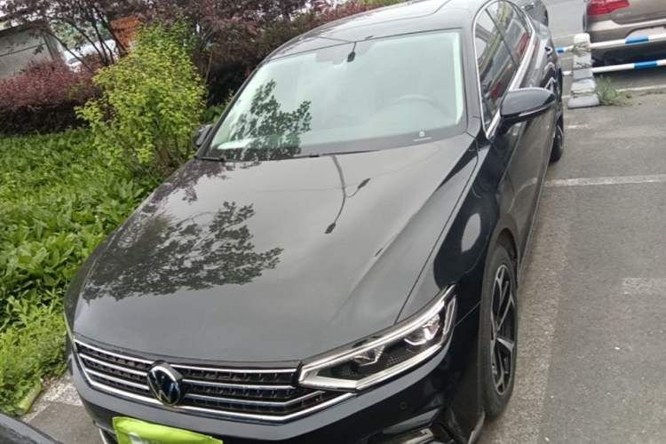 Used Volkswagen Magotan 2023 2 Million Units Limited Edition 330TSI DSG Leading Version Front