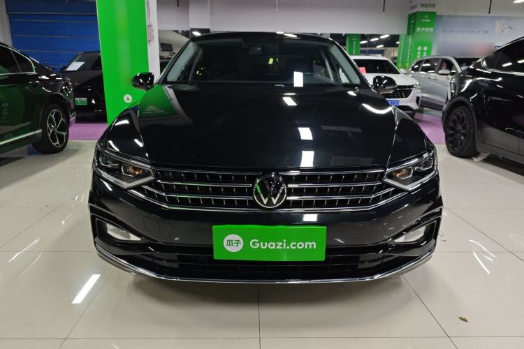 Used Volkswagen Magotan 2023 2 Million Units Limited-Edition 280TSI DSG Comfort Version Front