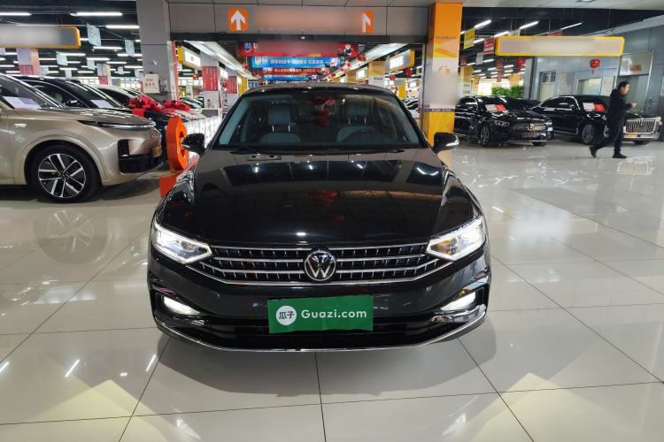Used Volkswagen Magotan 2023 2 Million Units Limited Edition 330TSI DSG Leading Version Front