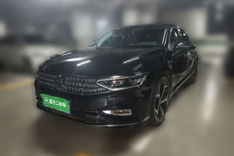 Used Volkswagen Magotan 2023 2 Million Units Commemorative Edition 330TSI DSG Luxury Version Guazi used car, China used car export, Used car for sale, Used cars, Cheapest cars for sale