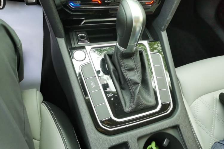 Used Volkswagen Magotan 2023 2 Million Units Limited Edition 330TSI DSG Leading Version Gear Lever