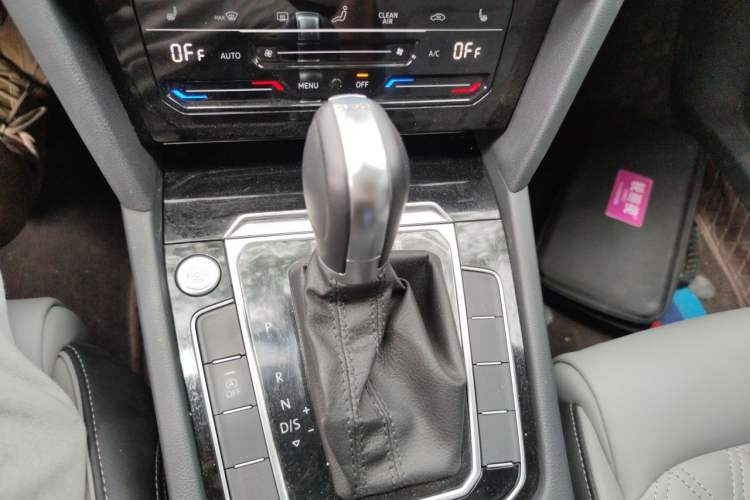 Used Volkswagen Magotan 2023 2 Million Units Limited Edition 330TSI DSG Leading Version Gear Lever